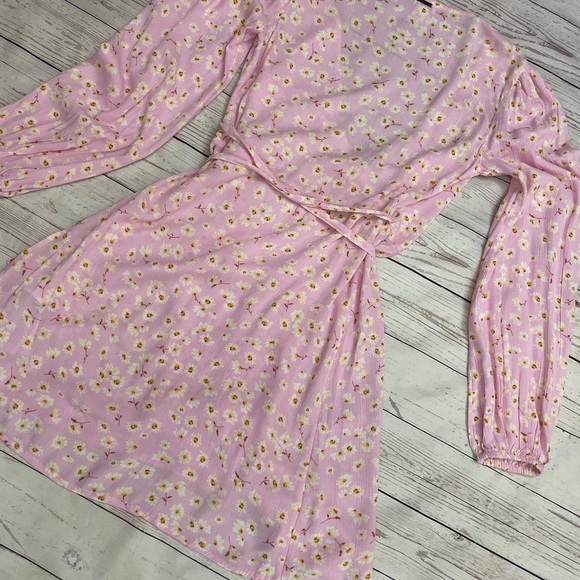Small NWT Billabong Pink Wrap Dress with Long Bishop‎ Sleeves - Picture 16 of 16